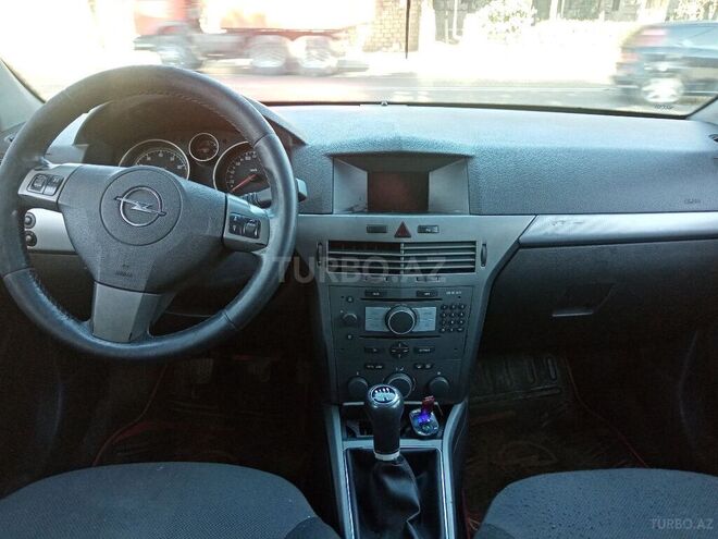 Opel Astra 2005, 210,000 km - 1.4 l - Bakı