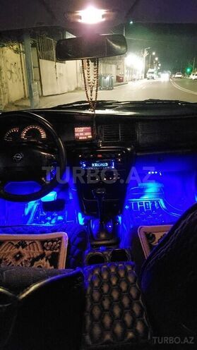Opel Vectra 1997, 48,000 km - 2.0 l - Bakı