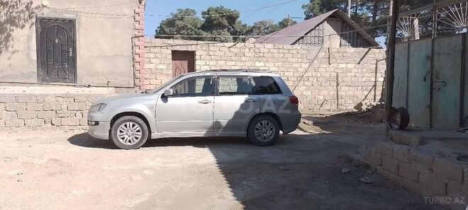 Mitsubishi Airtrek 2001, 322,644 km - 2.0 l - Bakı
