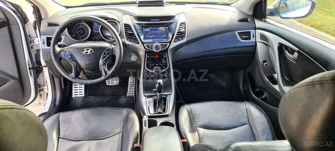 Hyundai Elantra 2015, 229,000 km - 1.8 l - Bakı