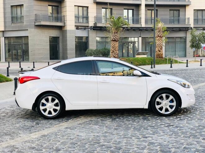 Hyundai Elantra 2012, 212,300 km - 1.8 l - Bakı