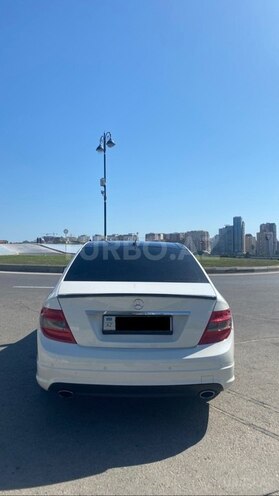 Mercedes C 280 2008, 199,000 km - 3.0 l - Bakı