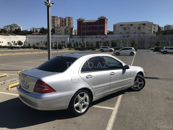 Mercedes C 240 2001, 290,000 km - 2.4 l - Bakı
