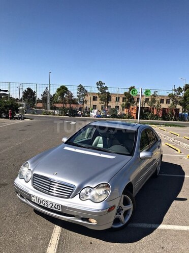 Mercedes C 240 2001, 290,000 km - 2.4 l - Bakı