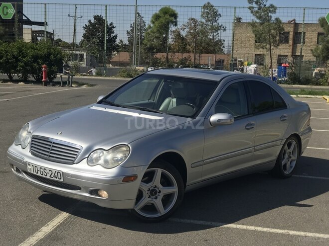 Mercedes C 240 2001, 290,000 km - 2.4 l - Bakı