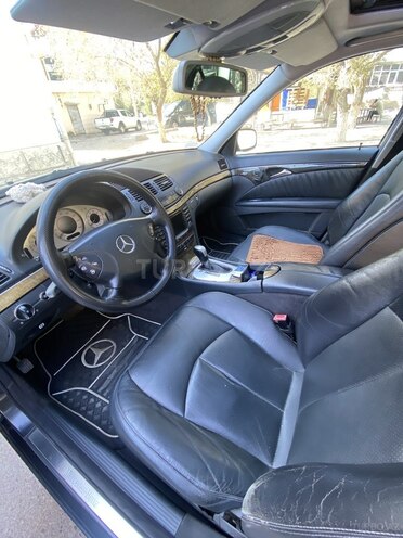 Mercedes E 320 2004, 240,733 km - 3.2 л - Sumqayıt