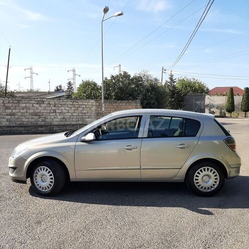 Opel Astra 2009, 152,183 km - 1.4 л - Bakı