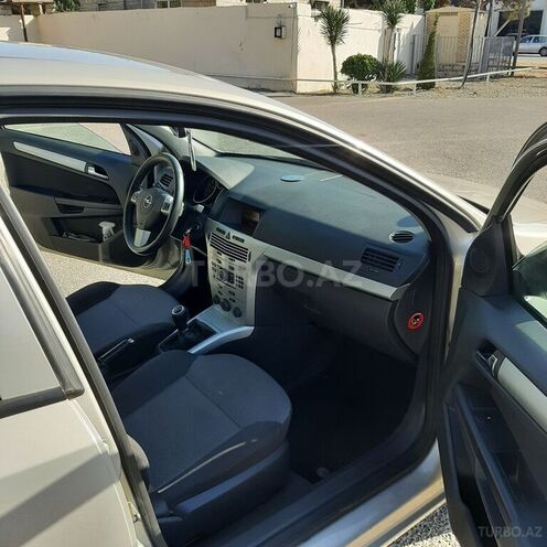 Opel Astra 2009, 152,183 km - 1.4 л - Bakı