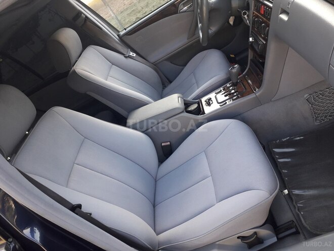 Mercedes E 240 2000, 226,895 km - 2.4 l - Sumqayıt