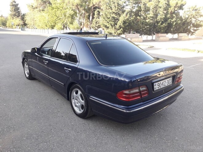 Mercedes E 240 2000, 226,895 km - 2.4 l - Sumqayıt