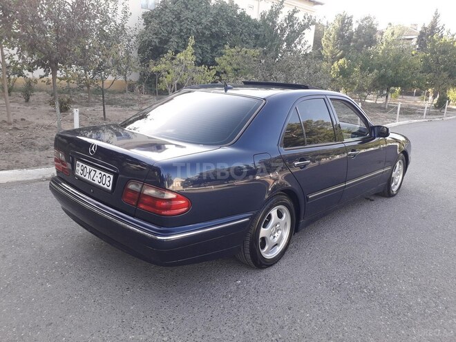 Mercedes E 240 2000, 226,895 km - 2.4 l - Sumqayıt