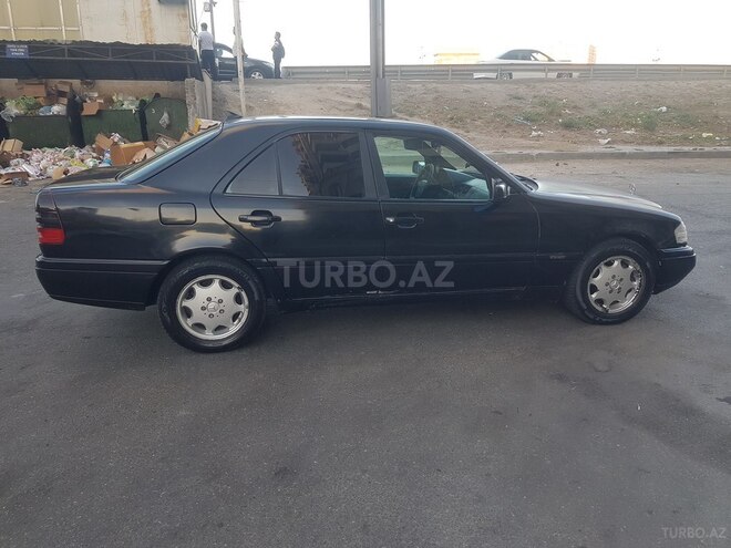 Mercedes C 200 1995, 228,000 km - 2.0 л - Bakı