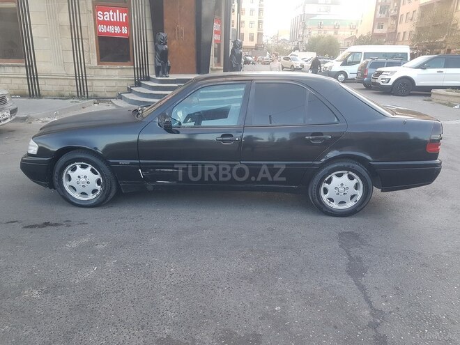 Mercedes C 200 1995, 228,000 km - 2.0 л - Bakı