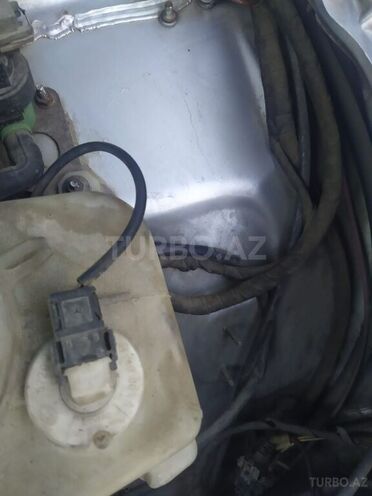 Mercedes E 200 2002, 376,500 km - 2.0 л - Bakı