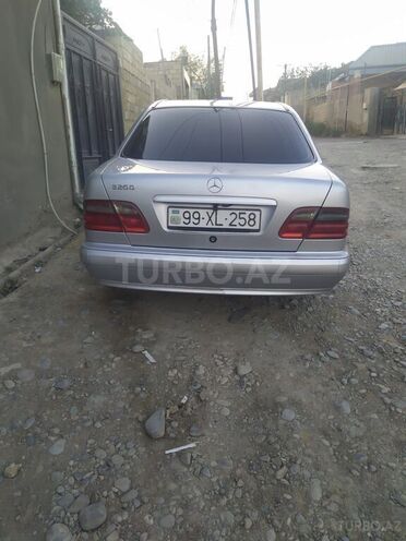 Mercedes E 200 2002, 376,500 km - 2.0 л - Bakı
