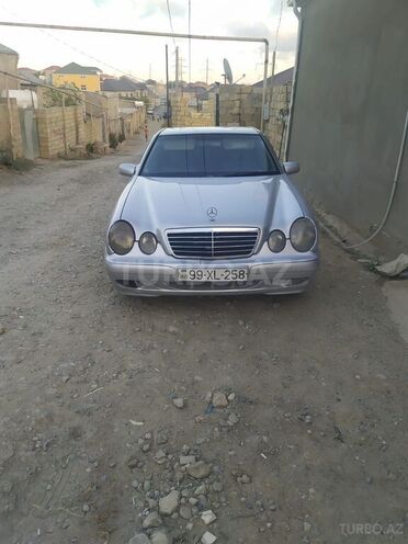 Mercedes E 200 2002, 376,500 km - 2.0 л - Bakı
