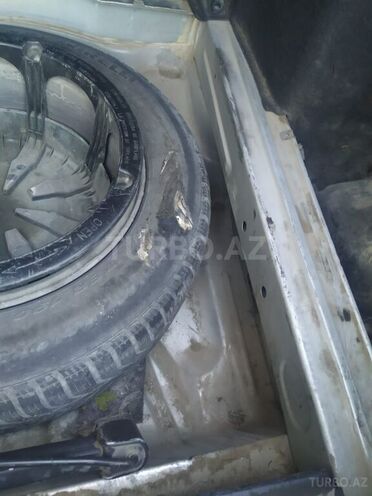 Mercedes E 200 2002, 376,500 km - 2.0 л - Bakı