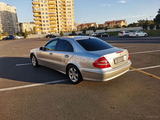 Mercedes E 240 2002, 251,000 km - 2.6 l - Bakı