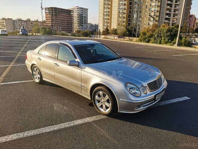 Mercedes E 240 2002, 251,000 km - 2.6 l - Bakı