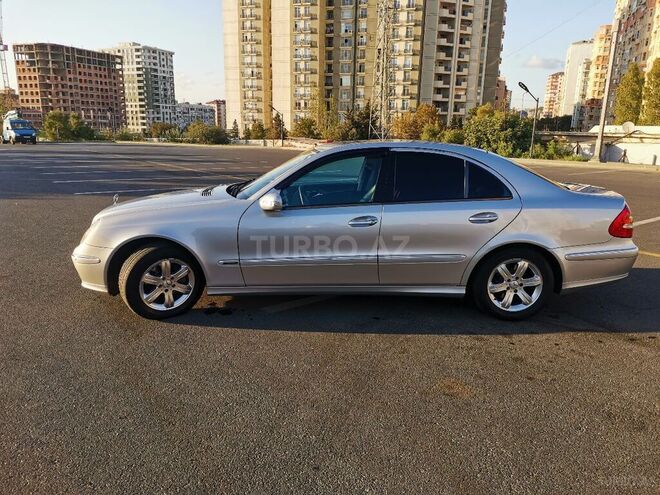 Mercedes E 240 2002, 251,000 km - 2.6 l - Bakı