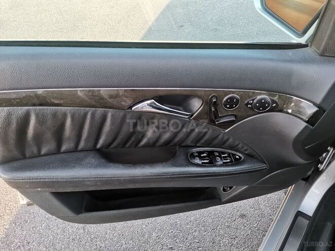 Mercedes E 240 2002, 251,000 km - 2.6 l - Bakı