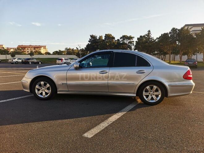 Mercedes E 240 2002, 251,000 km - 2.6 l - Bakı
