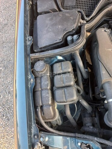 Mercedes E 220 2000, 390,000 km - 2.2 л - Sabirabad