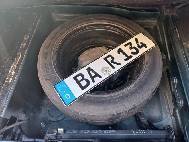 Mercedes E 220 2000, 390,000 km - 2.2 л - Sabirabad