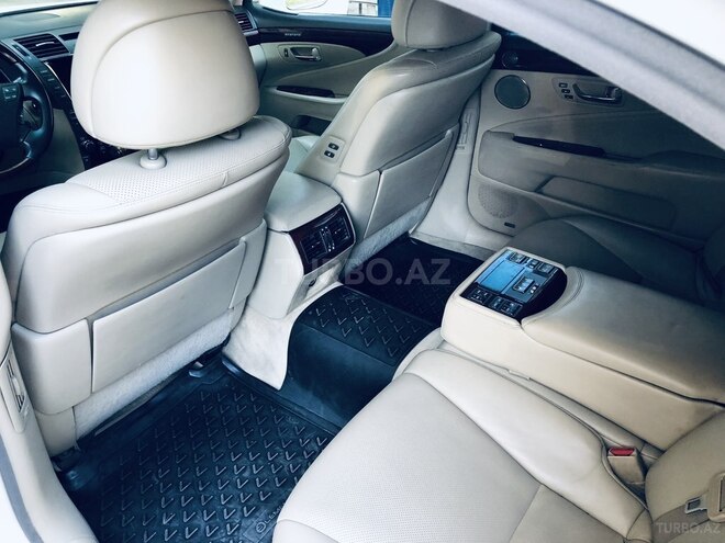 Lexus LS 460 2009, 201,041 km - 4.6 л - Bakı