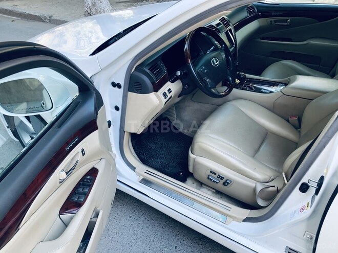 Lexus LS 460 2009, 201,041 km - 4.6 л - Bakı