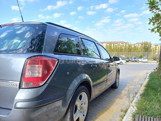 Opel Astra 2007, 233,000 km - 1.3 л - Bakı