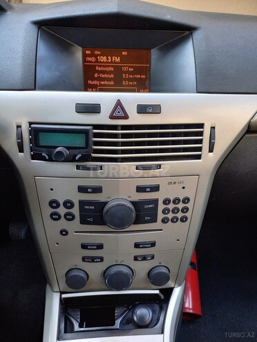 Opel Astra 2007, 233,000 km - 1.3 л - Bakı