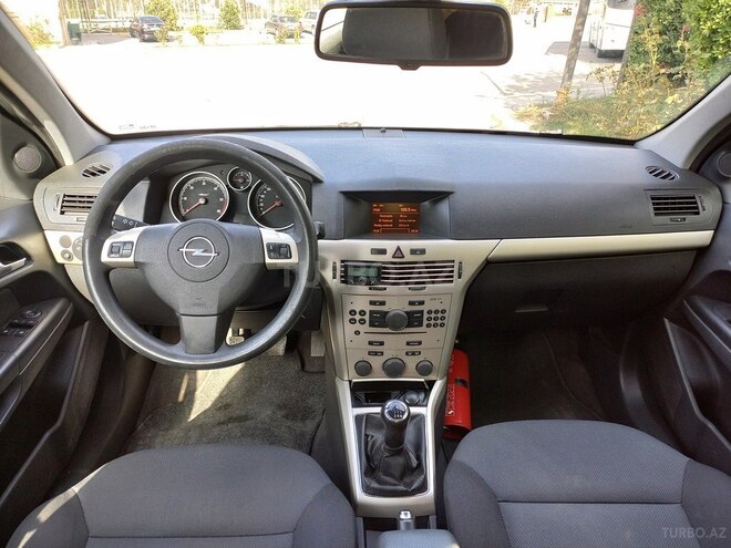 Opel Astra 2007, 233,000 km - 1.3 л - Bakı