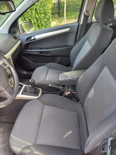 Opel Astra 2007, 233,000 km - 1.3 л - Bakı