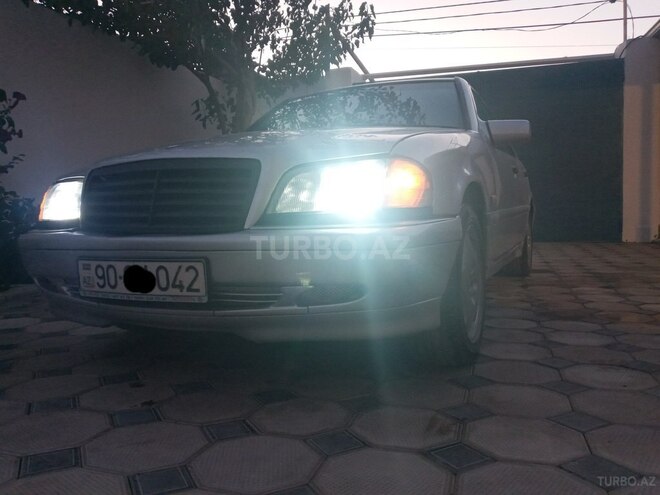 Mercedes C 200 1999, 555,000 km - 2.0 l - Bakı
