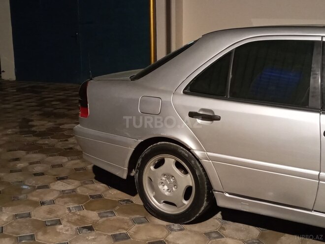 Mercedes C 200 1999, 555,000 km - 2.0 l - Bakı