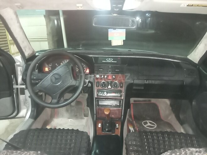 Mercedes C 200 1999, 555,000 km - 2.0 l - Bakı