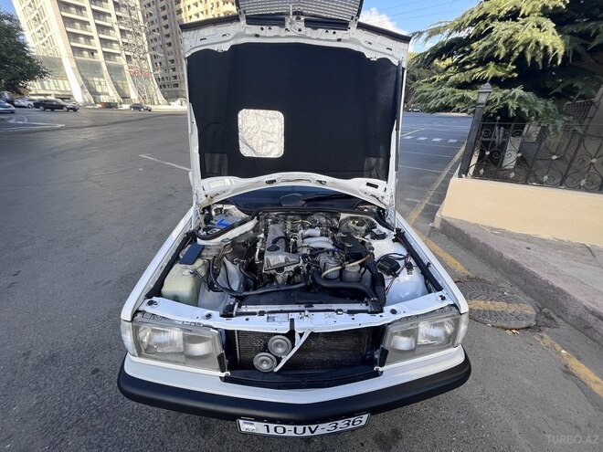 Mercedes 190 1990, 216,000 km - 2.0 l - Bakı