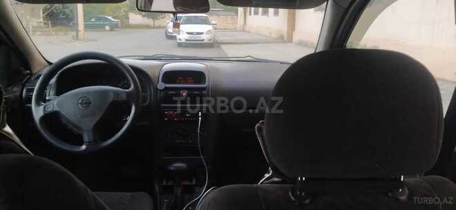 Opel Astra 2002, 300,000 km - 1.6 l - Qazax