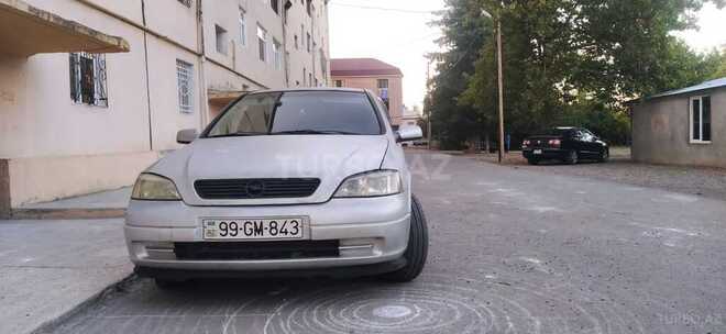 Opel Astra 2002, 300,000 km - 1.6 l - Qazax