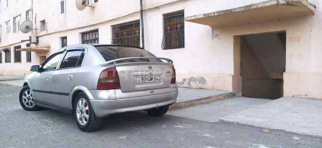 Opel Astra 2002, 300,000 km - 1.6 l - Qazax