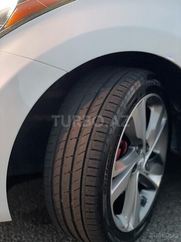 Hyundai Elantra 2015, 87,226 km - 1.8 l - Bakı