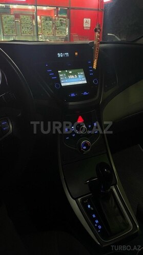 Hyundai Elantra 2015, 87,226 km - 1.8 l - Bakı