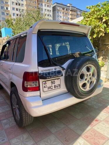 Mitsubishi Pajero io 1999, 200,000 km - 1.8 л - Bakı