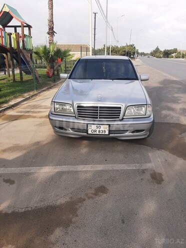 Mercedes C 200 1999, 256,000 km - 2.0 l - Bakı