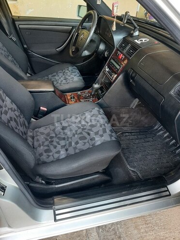 Mercedes C 200 1999, 256,000 km - 2.0 l - Bakı