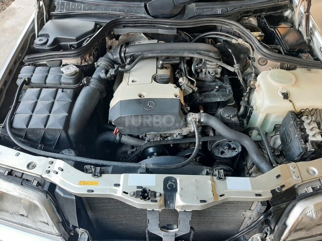 Mercedes C 200 1999, 256,000 km - 2.0 l - Bakı
