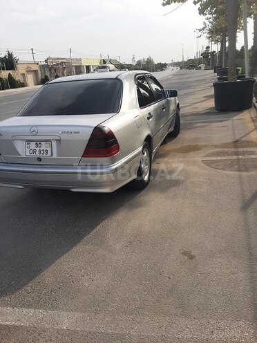 Mercedes C 200 1999, 256,000 km - 2.0 l - Bakı