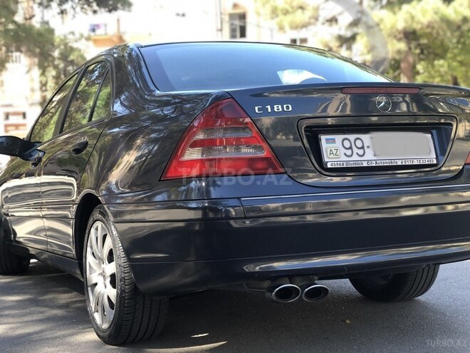 Mercedes C 180 2001, 300,000 km - 2.0 l - Bakı
