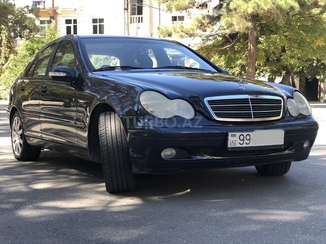 Mercedes C 180 2001, 300,000 km - 2.0 l - Bakı